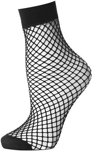 fishnet ankle socks